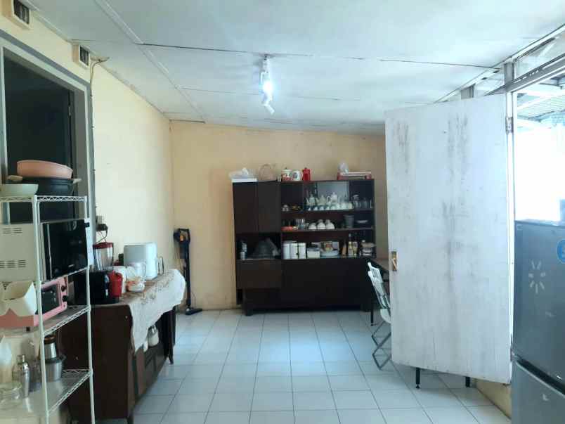 rumah kota bandung dekat unpar rs salamun