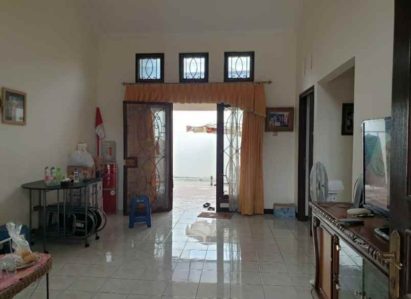 rumah kota baru parahyangan