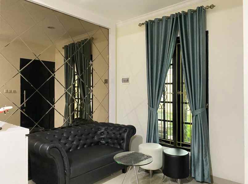 rumah lokasi strategis di area