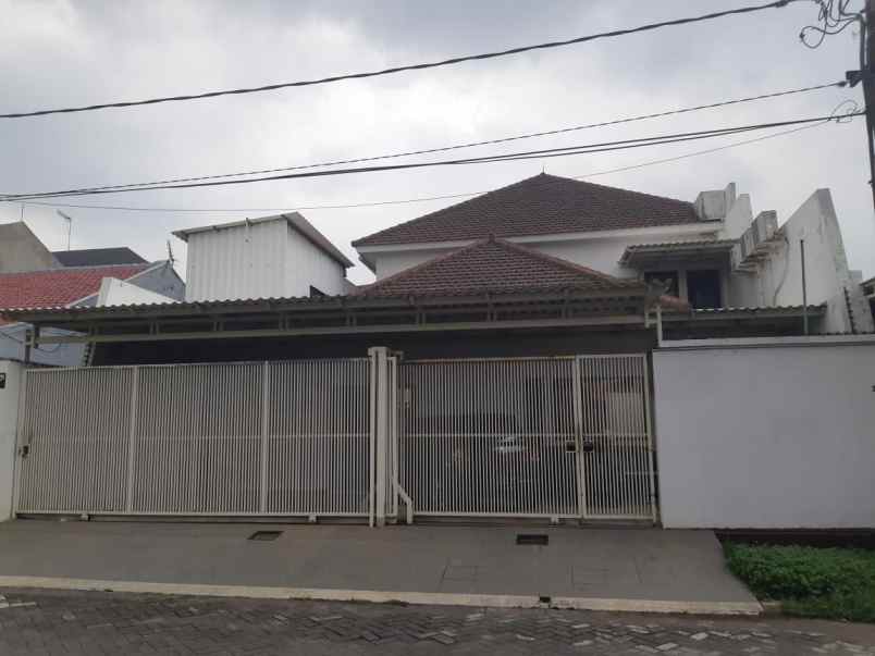 rumah manyar tirtomoyo minimalis bagus