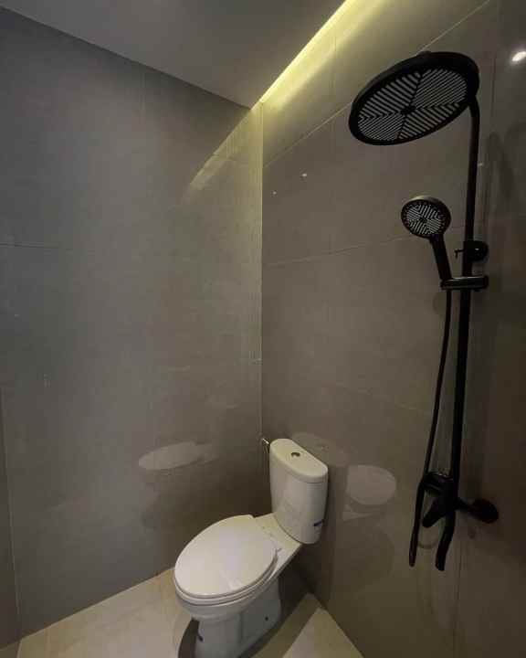 rumah mewah 2 lantai di condongcatur dekat kampus ugm