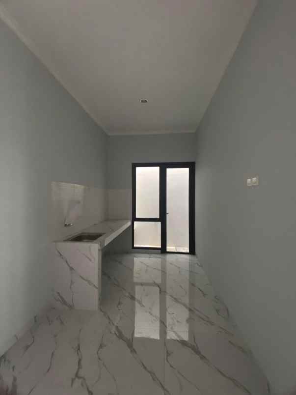 rumah mewah 2 lantai harga 900 jutaan di jatiasih