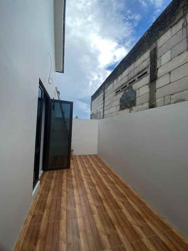 rumah mewah 2 lantai harga 900 jutaan di jatiasih