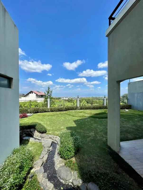 rumah mewah budi indah setiabudi dekat cipaku bandung