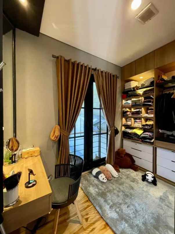 rumah mewah budi indah setiabudi dekat cipaku bandung