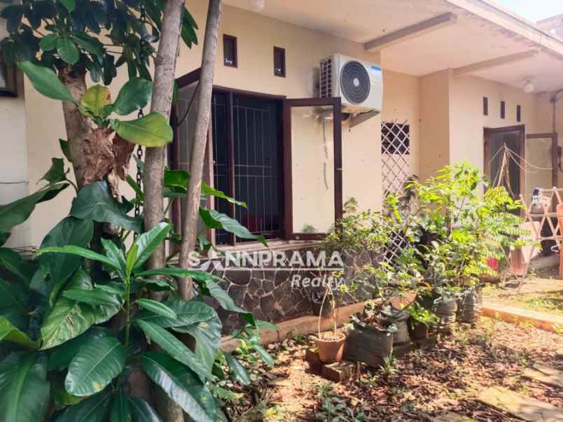 rumah mewah dan luas di mekarjaya pusat kota depok