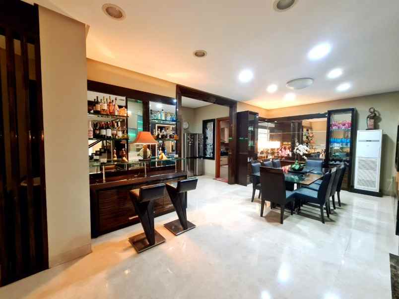 rumah mewah di menteng jakarta pusat