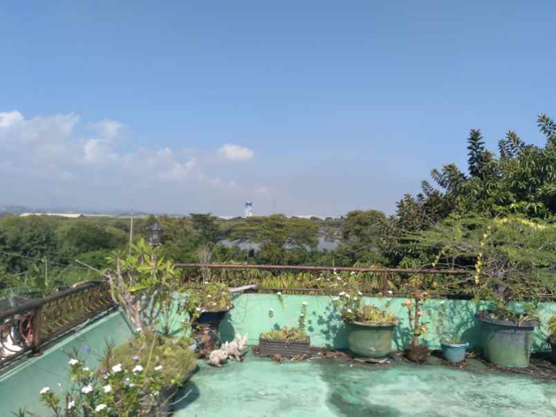 rumah mewah elit puri anjasmoro semarang barat