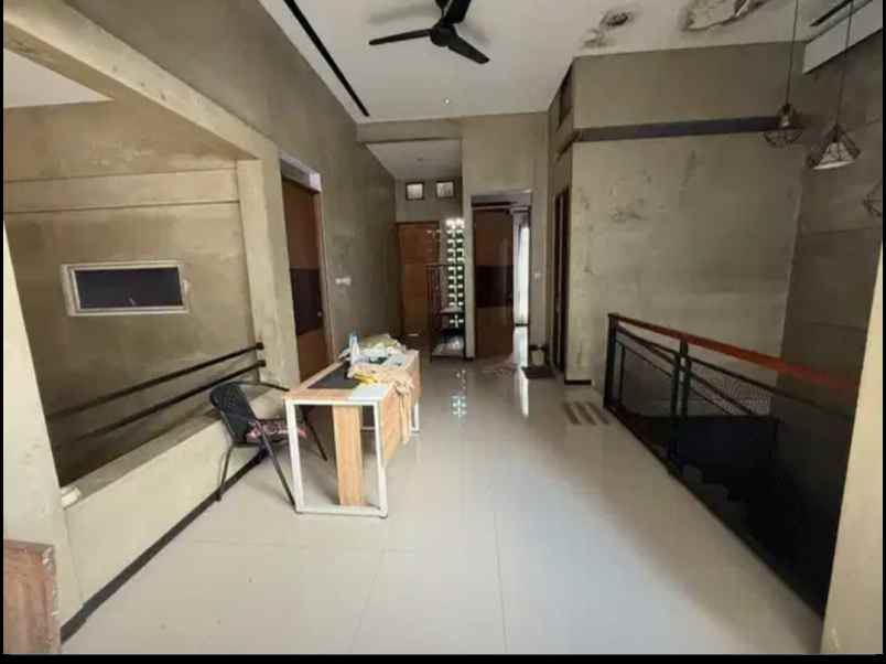 rumah mewah modern 2 lantai di pondok cikunir indah