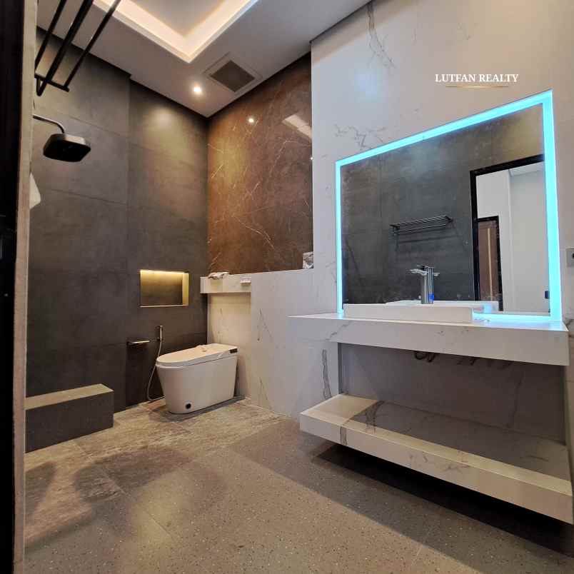 rumah modern kontemporer dalam cluster