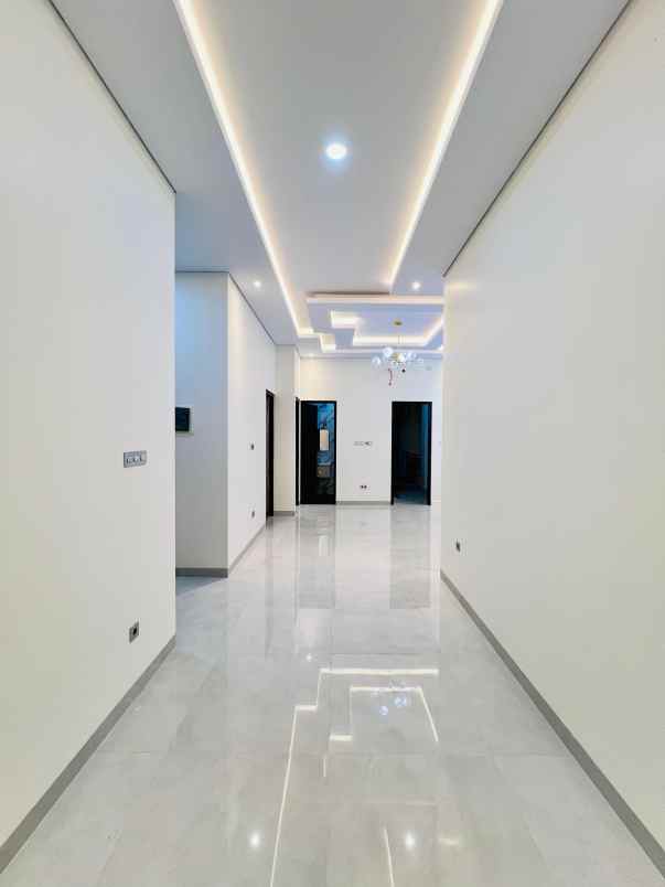 rumah modern kontemporer dalam cluster