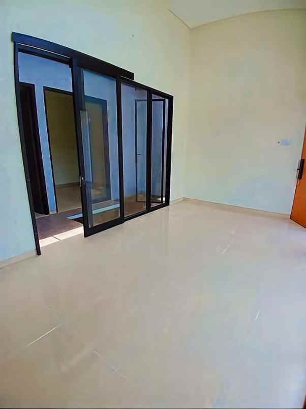 rumah modern minimalis lokasi cemorokandang
