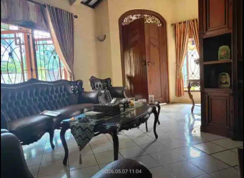 rumah murah hook di jatiwaringin asri