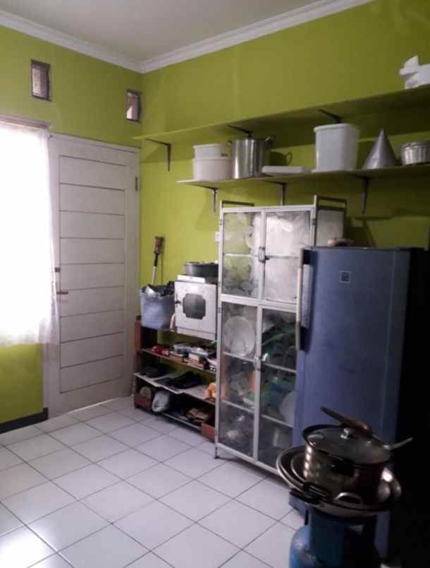 rumah murah siap huni dengan tanah luas