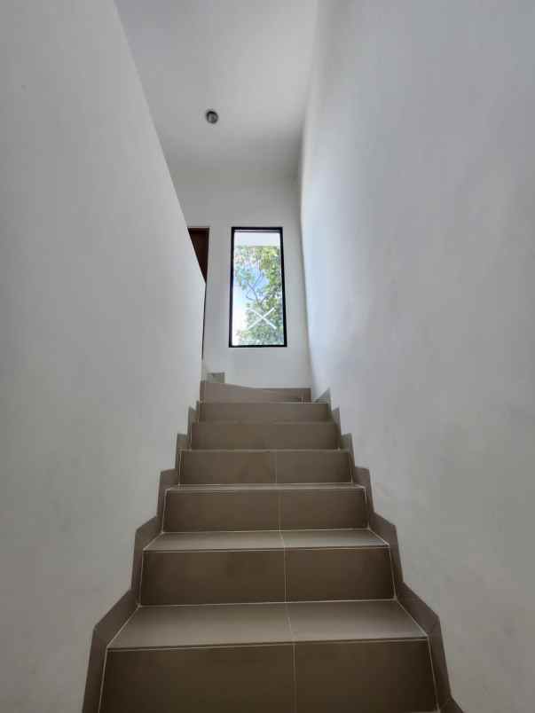 rumah murah tanah luas jatiasih bekasi