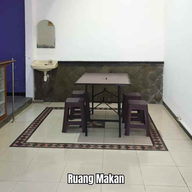 rumah nirwana eksekutif strategis siap huni