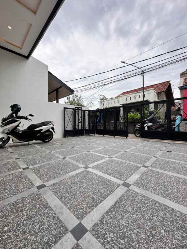 rumah non cluster readystock di cinere depok