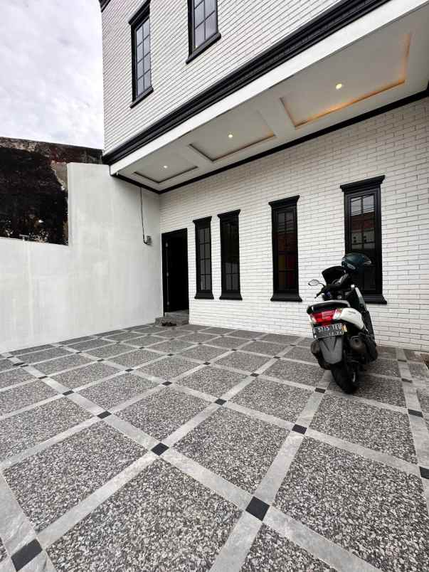 rumah non cluster readystock di cinere depok