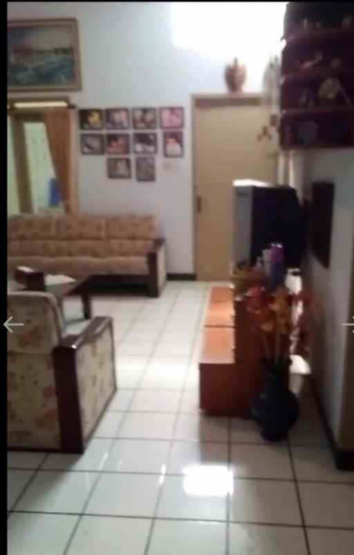 rumah nyaman semifurnish di cigadung
