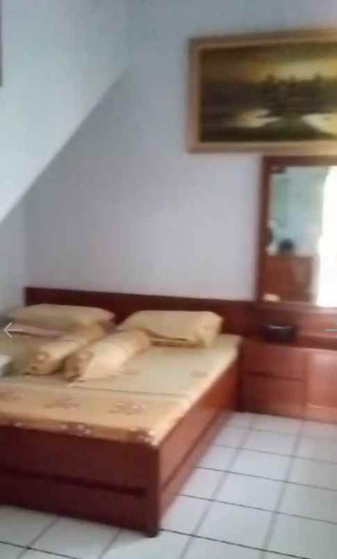 rumah nyaman semifurnish di cigadung