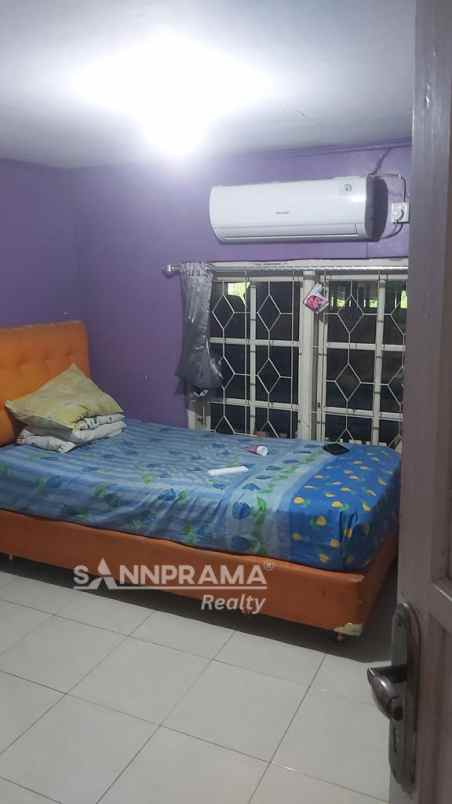 rumah second luas cagar alam dekat st depok rniml