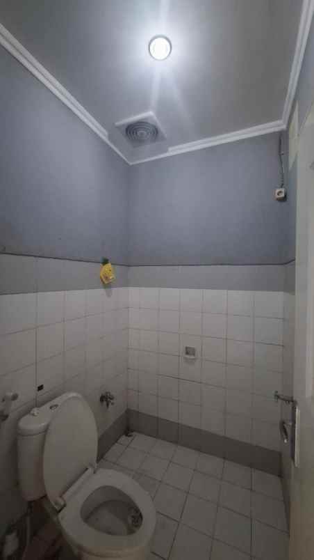 rumah sedang renovasi di sentul city bogor