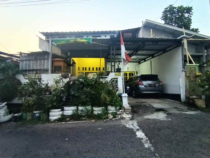 Rumah Siap Huni 6 Kamar Tidur Di Manyaran Semarang