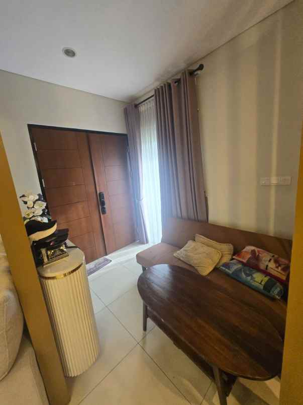 rumah siap huni di cluster mulberry summarecon bekasi