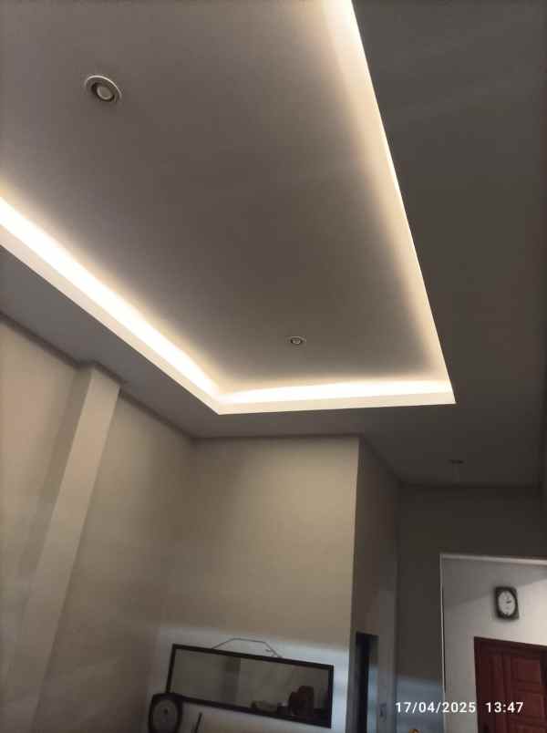 rumah siap huni di komplek tni aren jaya bekasi timur