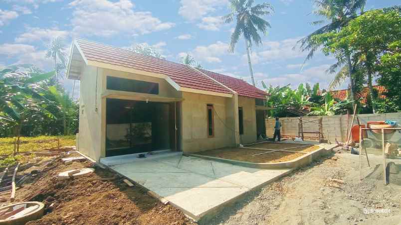 rumah siap huni di panjatan kulon progo yogyakarta