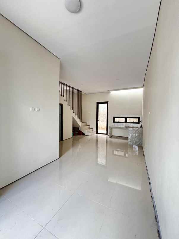 rumah siap huni di perumahan bukit nusa indah ciputat