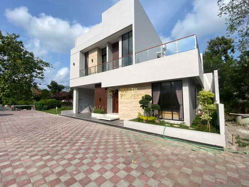 rumah siap huni kontemporer 2 lantai dekat bandara yia