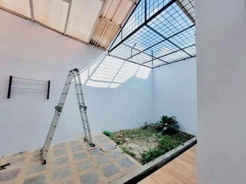 rumah siap huni lokasi di saxophone malang