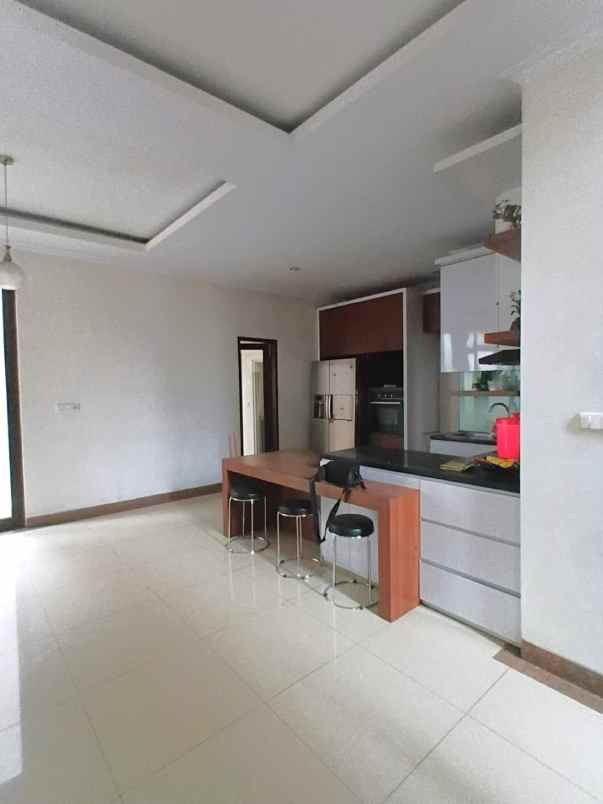 rumah siap huni perumahan citra grand cibubur