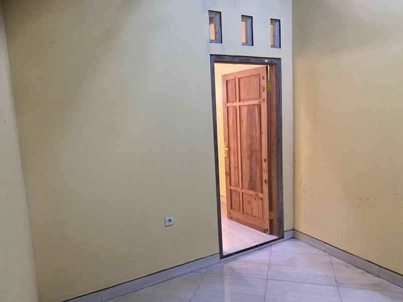 rumah siap huni selesi renovasi view sawah