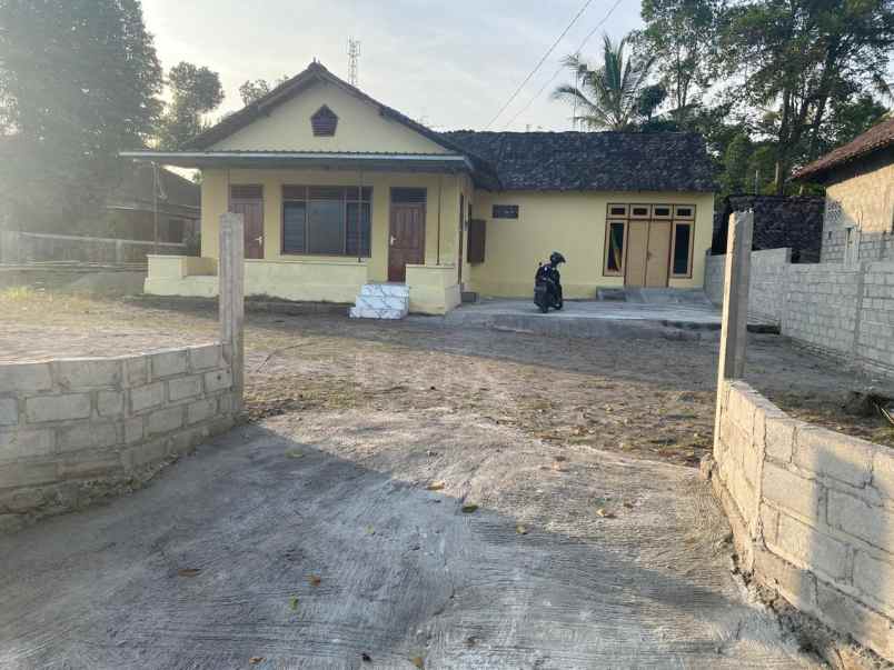 rumah siap huni selesi renovasi view sawah
