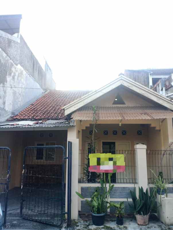 rumah strategis pusat kota cimahi di komplek cibabat
