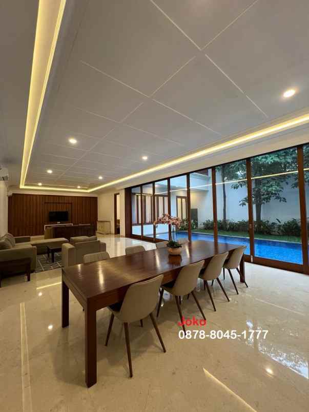 rumah super mewah di kemang dalam jakarta selatan
