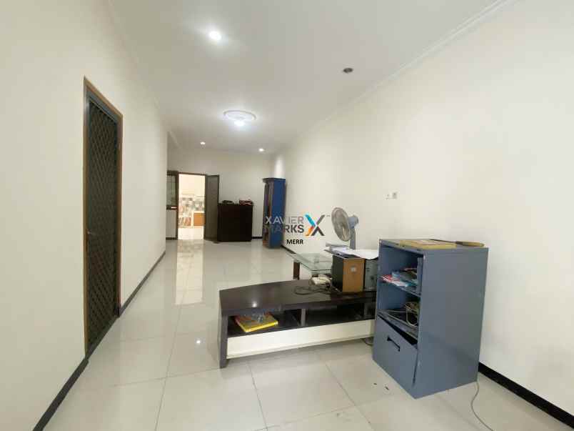 rungkut asri utara rumah siap huni butuh cepat laku