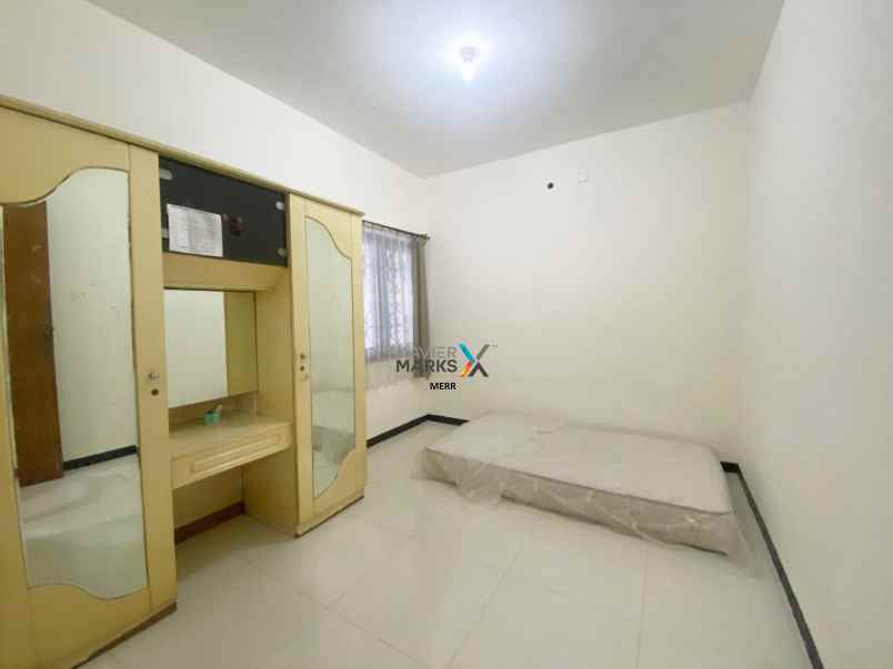 rungkut asri utara rumah siap huni butuh cepat laku