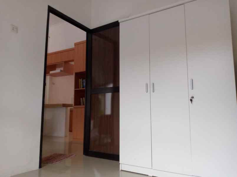 semi furnished rumah ready stock di jatisari jatiasih