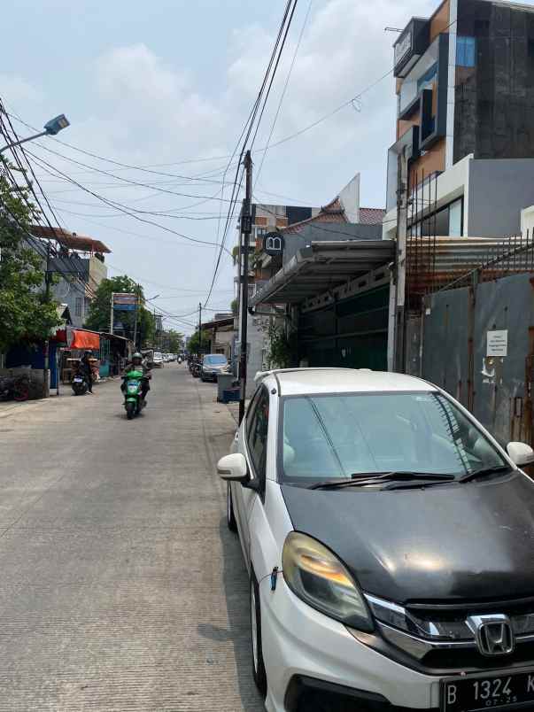 sewa ruko rumah di krukut taman sari jakarta barat