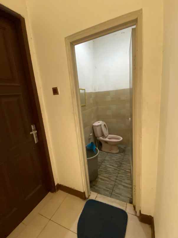 sewa ruko rumah di krukut taman sari jakarta barat