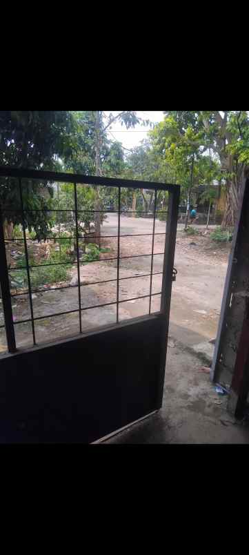tanah dan bangunan 8x10 m