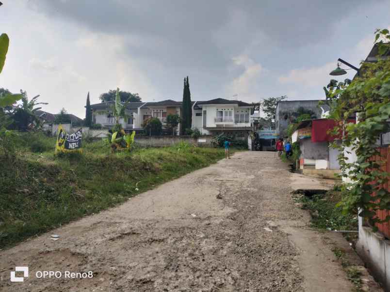 tanah datar komplek cihanjuang siap bangun 10x25
