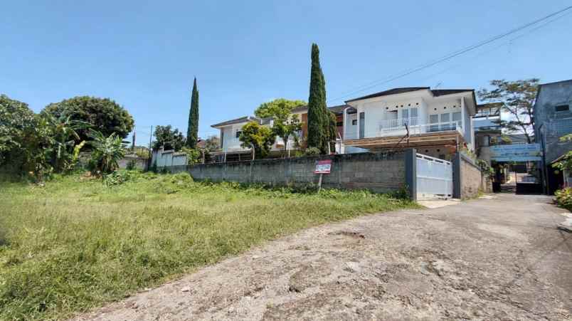 tanah datar komplek cihanjuang siap bangun 10x25