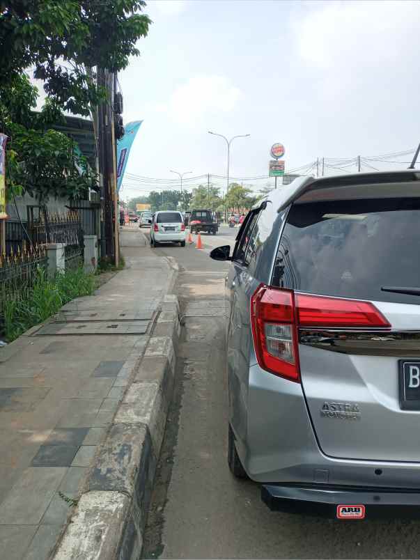 tanah jalan raya komsen jatiasih