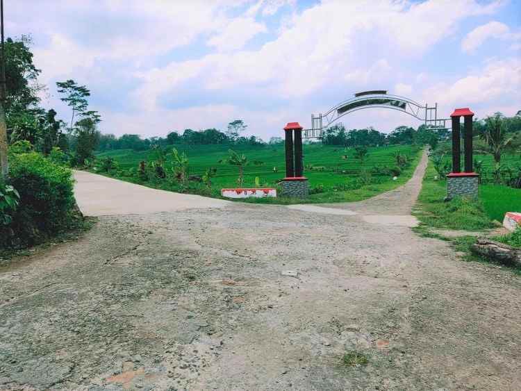 Tanah 550m Cocok Dibangun Villa Barat Pasar Karangpandan Karanganyar