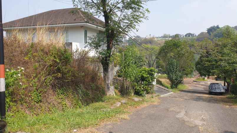 tanah komplek royal view ciwaruga 12x30 shm