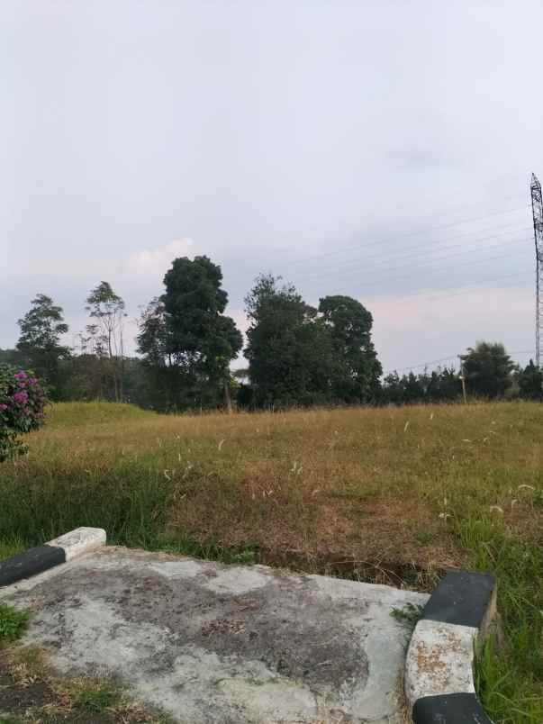 tanah kotak komplek ciwaruga posisi hook tanah datar